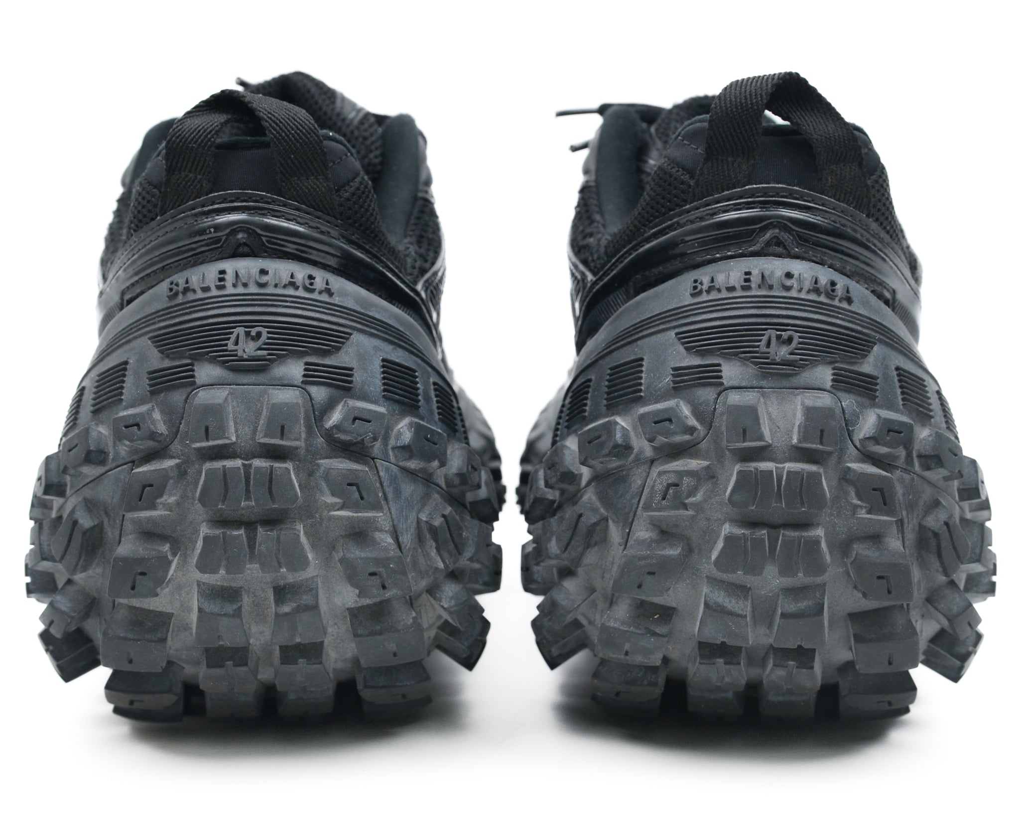 Bouncer / Defender Sneaker