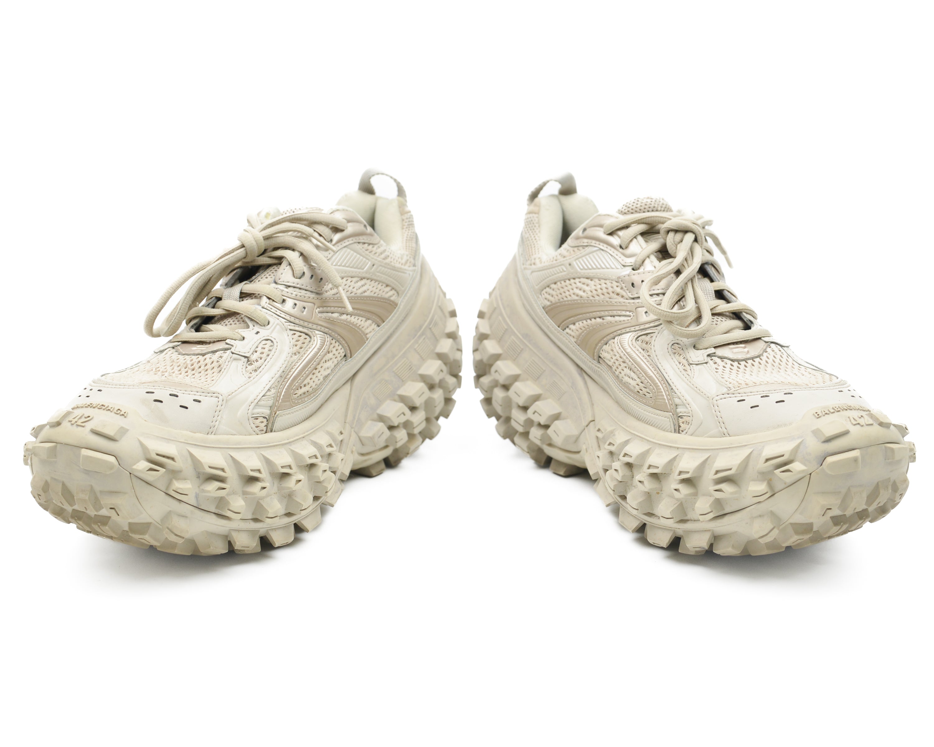 Bouncer / Defender Sneaker – n| pose