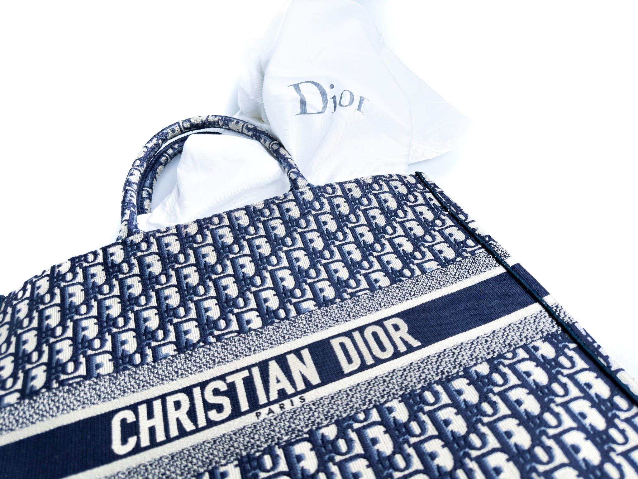 Large Dior Book Tote With Name Tag Charm - Dior Oblique motif