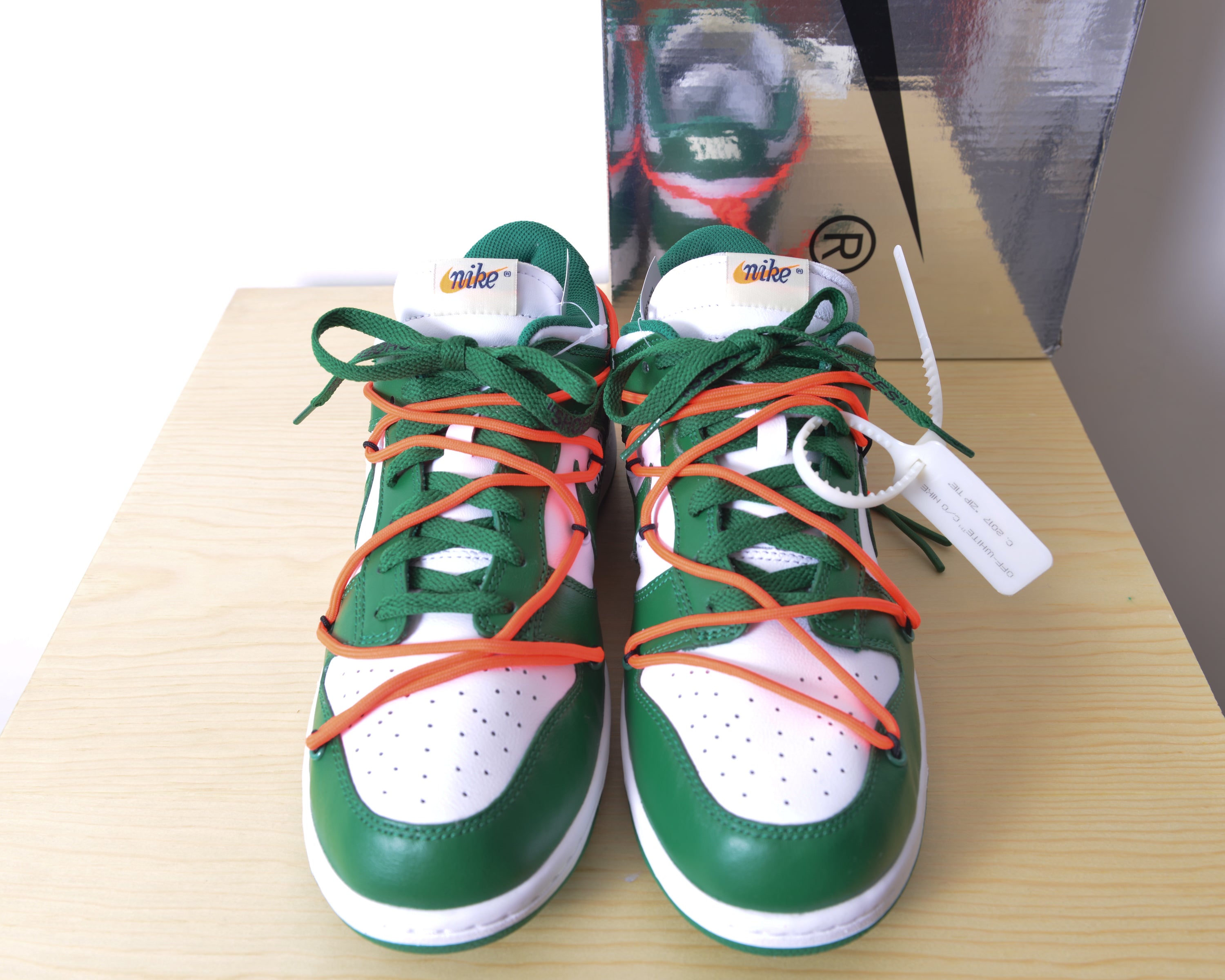off white dunk green on feet