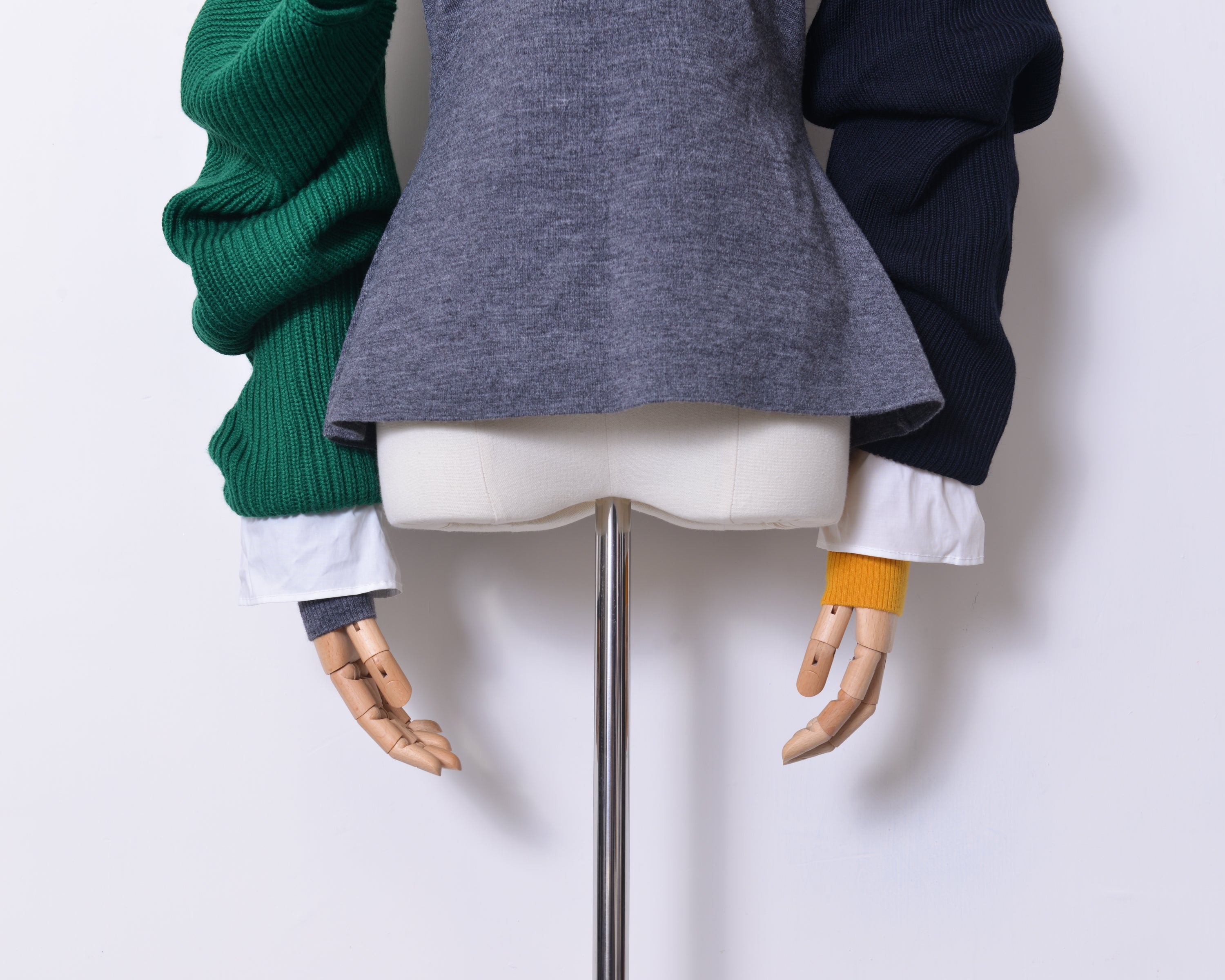 Layered Sleeves Sweater – n| pose